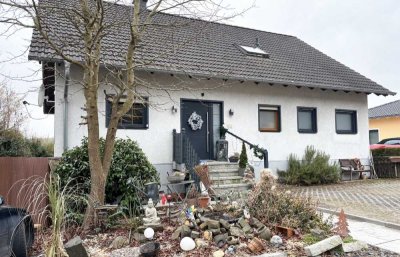 Große 188qm Wohnung mit schönem Bad und Einbauküche