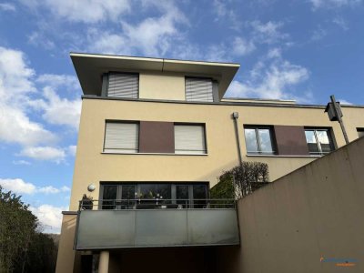 Exklusives Wohnen auf zwei Etagen – Stilvolles Zuhause mit Charme
