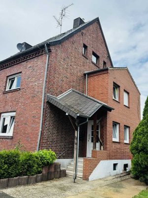 Charme der Substanz. Freiheit zum Gestalten. Einfamilienhaus in Jülich.