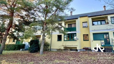 Renovierungsbedürftige Wohnung mit Garten und Loggia in Trautmannsdorf