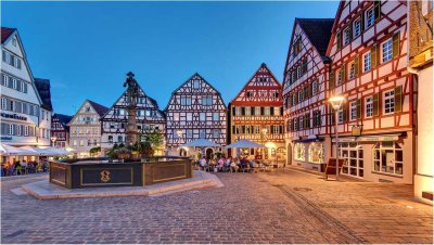 Einzigartiges Wohn- und Geschäftshaus im HERZEN von Leonberg