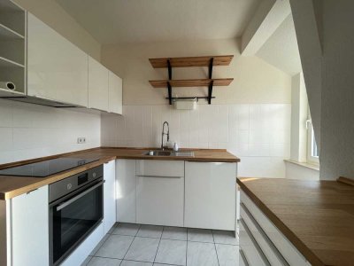 Top Zustand! Mitten in Erfurt! EBK, großzügiges Wohnen, Wannenbad mit Fenster....