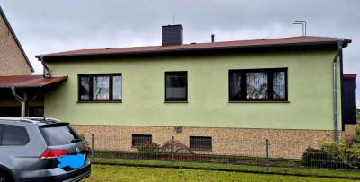 Schönes Einfamilienwohnhaus mit PV-Anlage und Wärmepumpe für Warmwasser