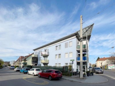 2 Zimmerwohnung mit Balkon verfügbar!