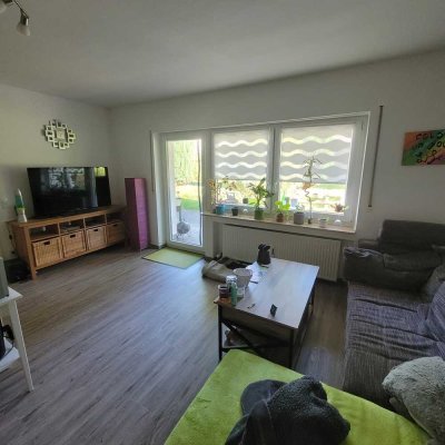 Ansprechende und vollst. renovierte 2-Zimmer-Erdgeschosswohnung mit geh. Innenausstattung