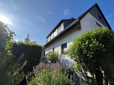 Rarität in Lank-Latum: Gartenwohnung mit Charme