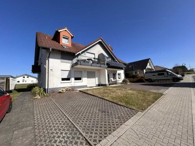 Vermietetes Single-Appartement im Dachgeschoss eines 6-Familienhauses in Langenbach bei Kirburg.