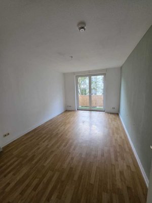 Freie & schöne 2 Zimmerwohnung mit Balkon ab sofort provisionsfrei zu verkaufen
