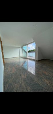Ansprechende 4-Zimmer-Maisonette-Wohnung mit Balkon in Essen