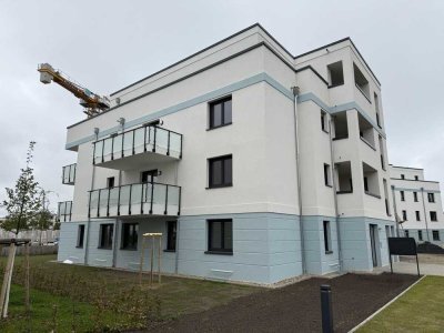 "Erstbezug nach Fertigstellung" - Sonnige Terrassenwohnung am Rande Berlins
***Laminat**Dusche+Wann