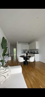 Luxuriöse 2-Zimmer Wohnung mit Balkon im Ostend