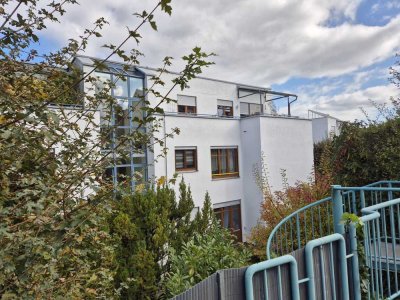 Attraktive, gepflegte 2 1/2-Zimmer-Wohnung mit Garten in ruhiger, sonniger Wohnlage