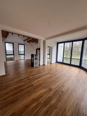 Großzügige Erdgeschosswohnung mit Garten in Monheim