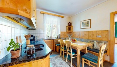 Mehrfamilienhaus Friesach (9360) – 3 Wohneinheiten, ca. 274 m² Wfl., 4 Garagen | Bieterverfahren (ohne Mindestgebot)