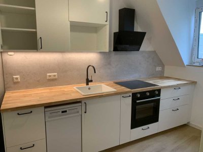 Erstbezug nach Kernsanierung | 3-Zimmer-DG-Wohnung | Wärmepumpe | Fußbodenheizung | EBK | Feuerbach