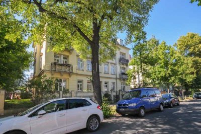 Striesen - 3-Zimmeraltbauwohnung mit Balkon