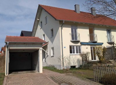 Provisionsfrei! Gepflegte Doppelhaushälfte in Altdorf, im Bieterverfahren zu verkaufen
