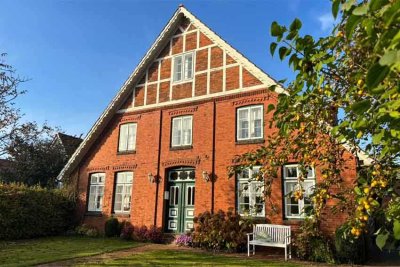 RESERVIERT! Historisches Einfamilienhaus mit großzügigem Grundstück in ruhiger Lage