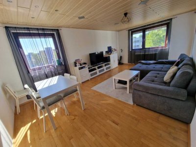 Sehr gut ausgestatte 3-Zimmer-ETW +
TG-Stellplatz +
Bezugsfrei ab 11/25 +
Modernisierte Wohnanlag