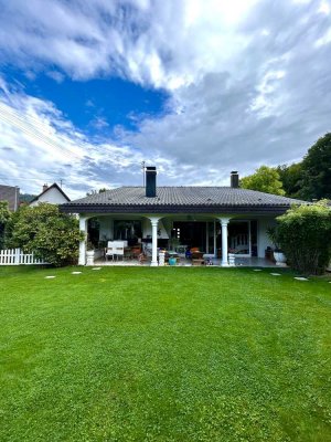 *Attraktives Einfamilienhaus mit einzigartigem Raumgefühl* in Baden-Baden Geroldsau