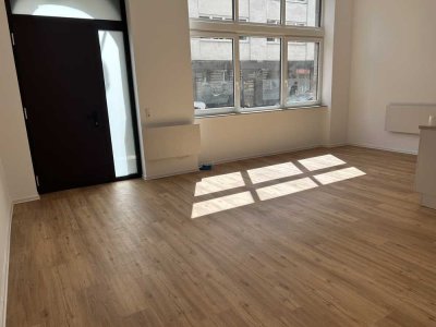 Erstbezug nach Renovierung Ein-Zimmer-Apartment in der Innenstadt