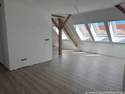 Modern & naturnah: Frisch sanierte Wohnung im DG
