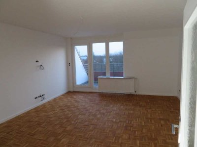 3-Zimmer-Wohnung in Kiel: Gepflegtes Dachgeschoss mit Einbauküche