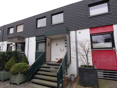 FAMILIENTRAUM MIT GARTEN – REIHENHAUS, RUHIGER LAGE, SPLITLEVEL, GARAGE UND VIEL RAUM ZUM WOHLF