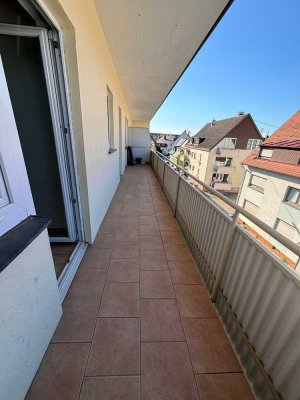 Sanierte WG mit Balkon und EBK in Karlsruhe-Karlsruherstr.