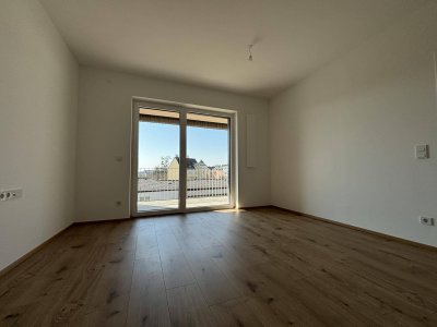 ERSTBEZUG: 2-Zimmer-Wohnung mit Terrasse und Einbauküche
