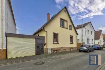 Schönes Haus (6 Zi / 144 m²) in Bischofsheim! Wintergarten, Balkon, Garten, Garage! Zu sanieren!