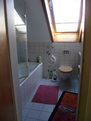 Gemütliche 3-4 Zimmer DG Wohnung