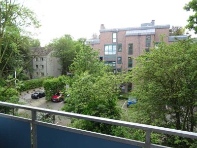 Schöne 2-Zimmer-Wohnung mit Balkon und EBK im Süden Aachens (Burtscheid)