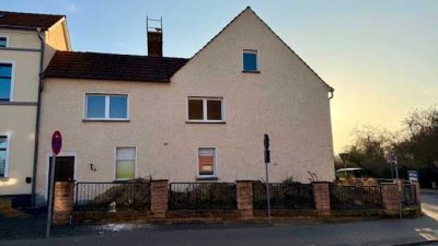 **Zentrale Lage** Mehrfamilienhaus mit 2 Wohneinheiten