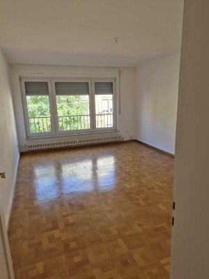 Ruhig gelegene zentrumsnahe 3 Zi-Wohnung in der Nähe Günther-Klotz-Anlage