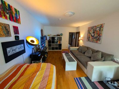 Agnesviertel Köln: November – April, 995 € all-inclusive, 1 Zimmer mit Balkon (keine WG)