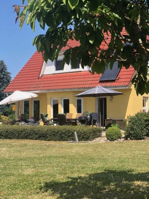 Einfamilienhaus Energieeffiziensklasse B mit E-Ladestation für Automobile