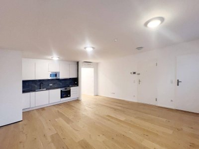 Helle und freundliche 2-Zimmer-Dachgeschosswohnung mit Balkon