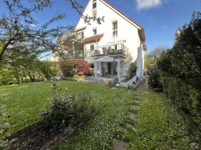 Furnished Apartment with Private Garden & near Forest in Prime Offenbach Location