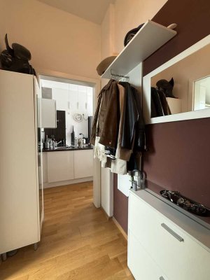 2-Zimmer-Dachgeschosswohnung mit Terrasse, EBK & TG-Stellplatz in Laim