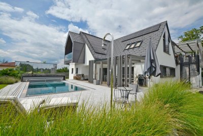 Exklusives Designhaus mit Panoramablick und privater Wellnessoase