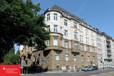 Außergewöhnliches Wohnen auf drei Etagen mit Haus-im-Haus-Charakter