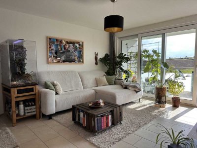 Oberaichen: Hochwertig ausgestattete Wohnung in bester Lage mit Einbauküche, Südbalkon und Garage.