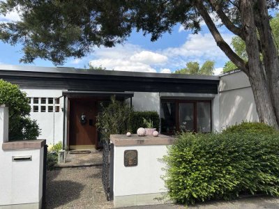 Top-Flachdach-Bungalow in Mainz-Weisenau, ruhig & grün, bezugsfrei ab 18.01.2026