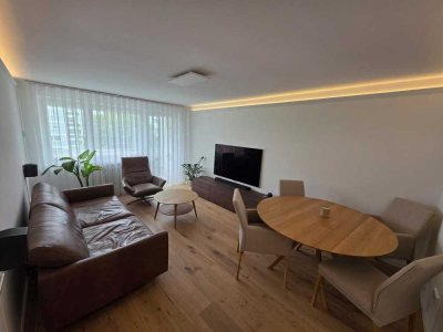 Geschmackvolle, vollst. renovierte 3-Zimmer-Wohnung mit geh. Innenausstattung mit Balkon und EBK