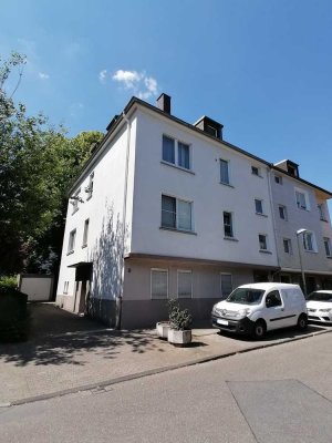 Renovierte 2 Zimmer EG-Wohnung in Rüttenscheid -VIDEO-