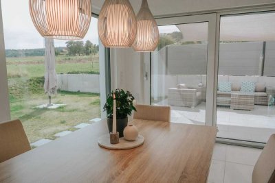 Modernes, schönes Einfamilienhaus, mit Blick ins Grüne in Weil der Stadt