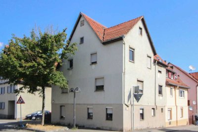 DHH mit Garten, Garage und anteiliger Scheune in Weilimdorf