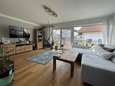 Traumhafte 4-Zimmer-Wohnung mit hochwertiger Einbauküche und Balkon!