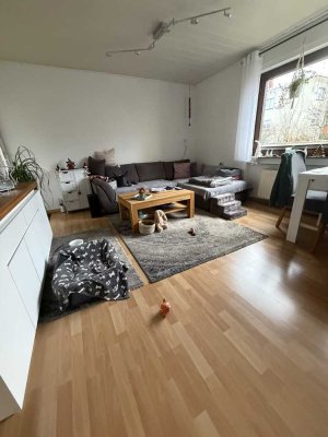 Gepflegte und modernisierte Erdgeschosswohnung in begehrter Lage